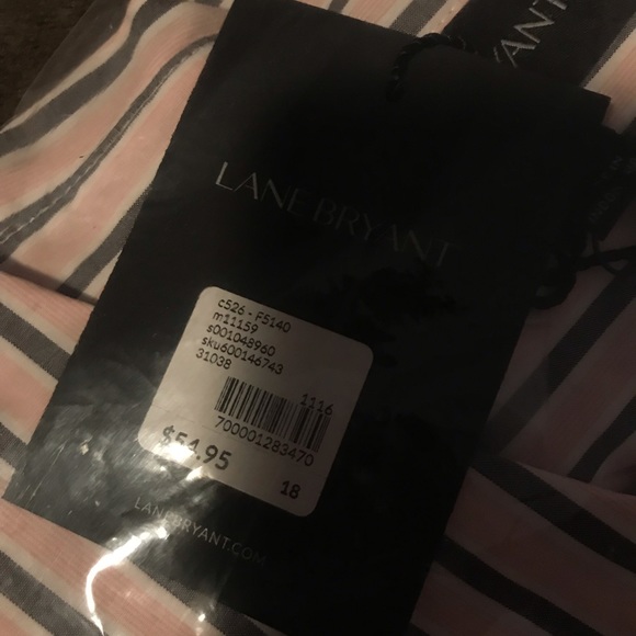 Lane Bryant Fitted essential shirt - Picture 3 of 3